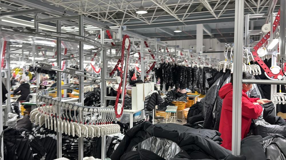Factory Interior Working Scene (4)(1)