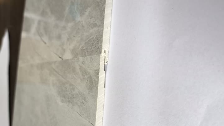 Các bảng tường SPC đơn giản hóa việc cải tạo với các hệ thống khóa nhấp chuột