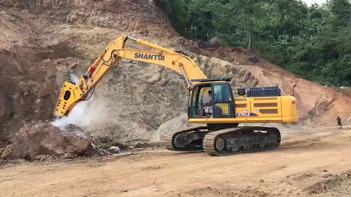 large excavator SE370 .mp4