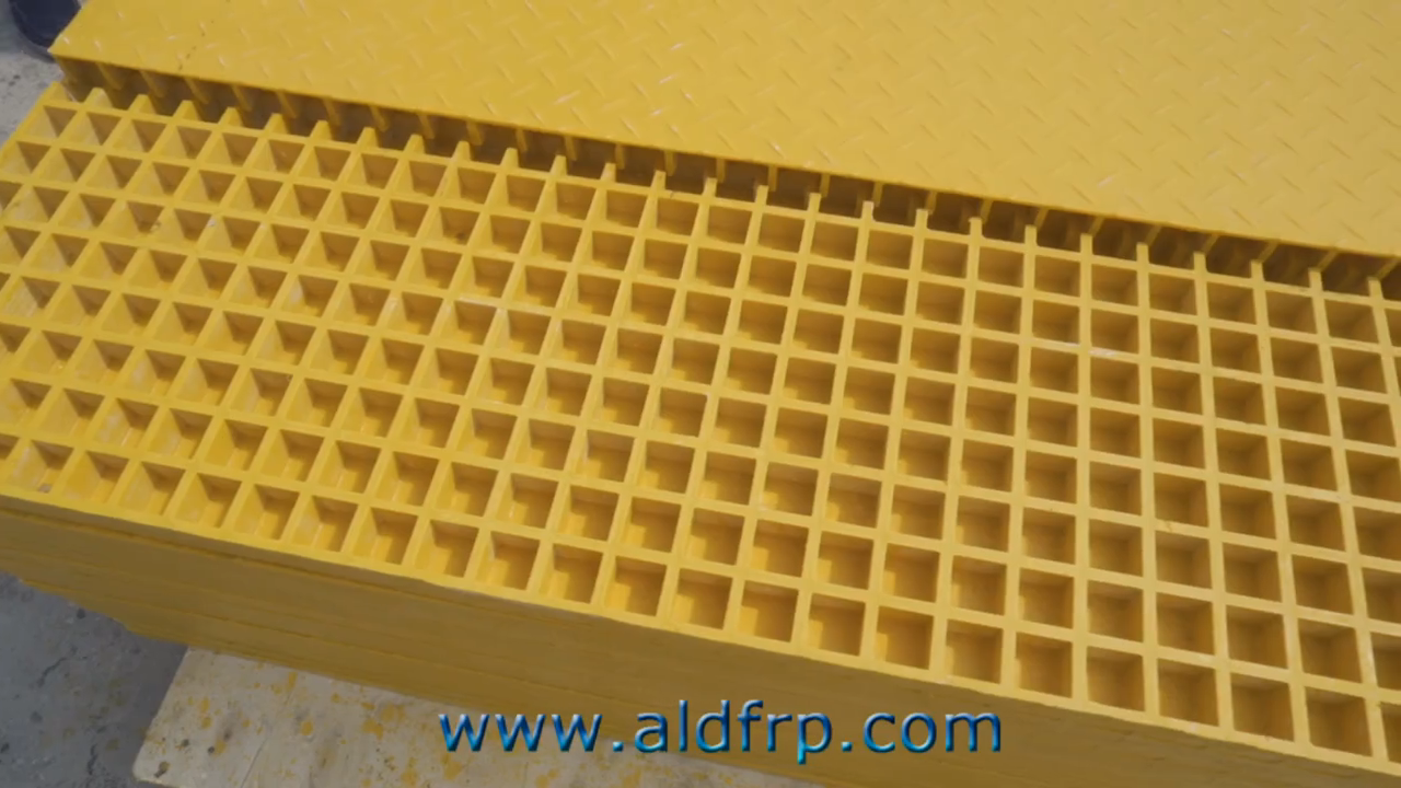 Support d&#39;usine FRP GRP GRATING avec maille carrée 38 * 38 mm de hauteur 38 mm1