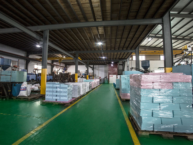 Taizhou Zhenghuan Plastic Industry Co., Ltd.