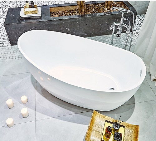 Freestanding Tub With Mounted Faucet