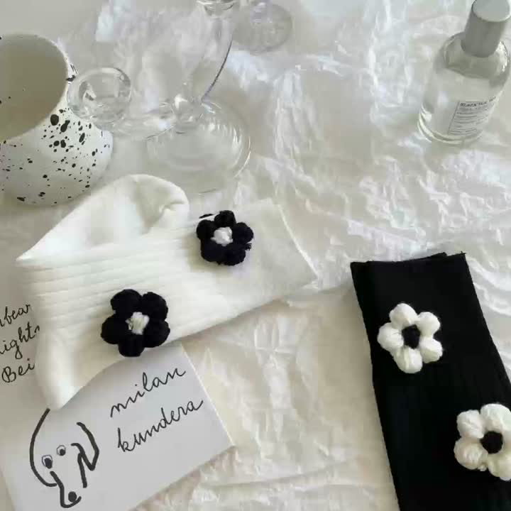 한국 흑백 3 차원 꽃 관은 가을과 겨울 스타일