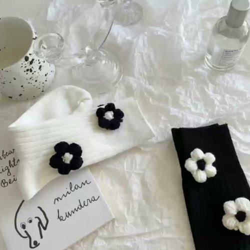 한국 흑백 3 차원 꽃 관은 가을과 겨울 스타일