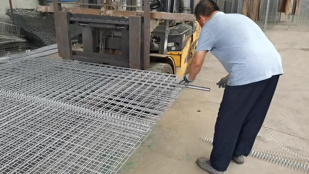 Heiß getauchte verzinkte, geschweißte Gabion -Stützwand 2x1x1m1