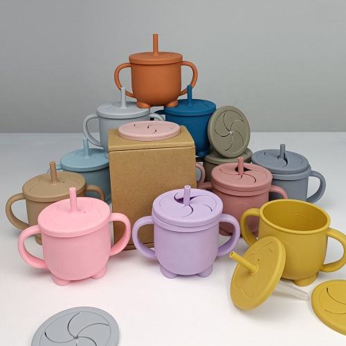 Vaso de entrenamiento de silicona y vaso con pajita de silicona: vasos esenciales para bebés