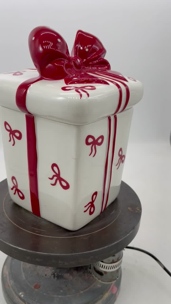 Баночка с принтом в виде банта