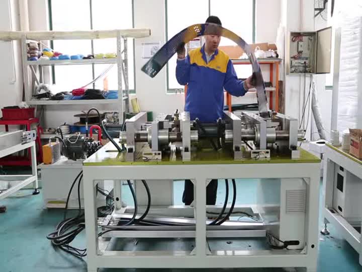 V-bending and lock-seaming machine