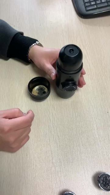 portable coffee maker with plastic capsule