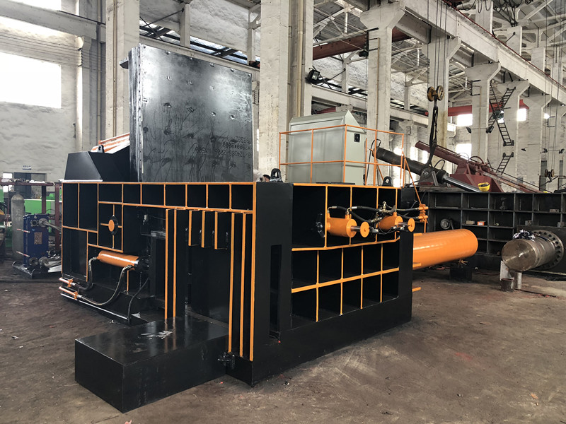 Push-out Metal Baler Machine