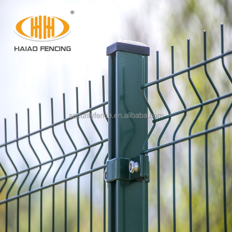 Hijau PVC Coated Steel Metal Netting Fencing Fence 3D For Outdoor1