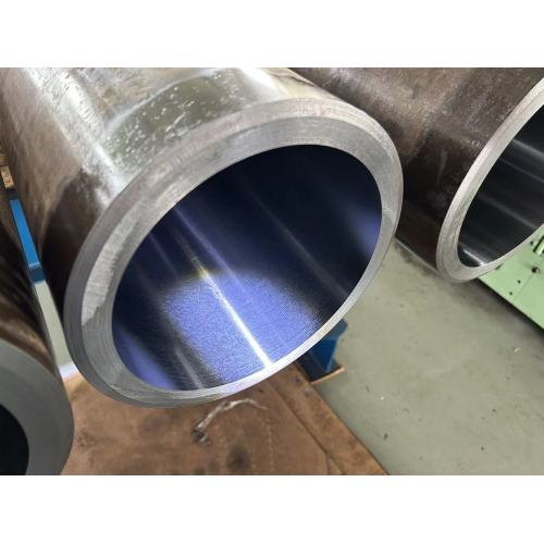 Thủ công & Con lăn bị cháy ống liền mạch