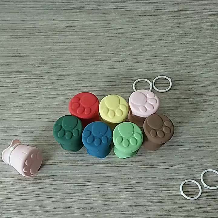 funda de silicona para patas de silla.mp4