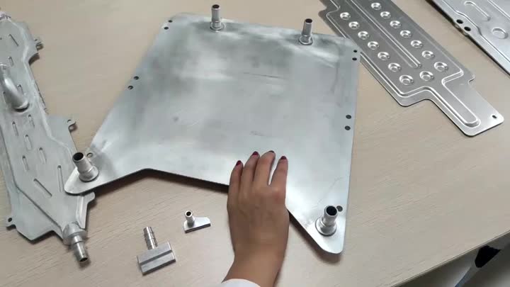 aluminum cooled plate.mp4