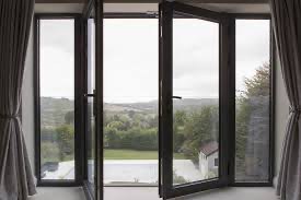 What are the advantages of aluminium doors?