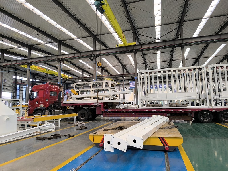 Shipment of composite thermal‑insulation external formwork equipment