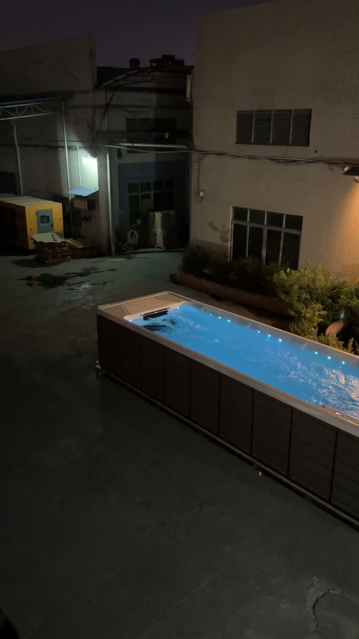 Hot tub|Excellent spa brand