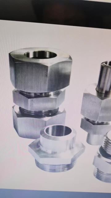 Hydraulic precision pipe fittings