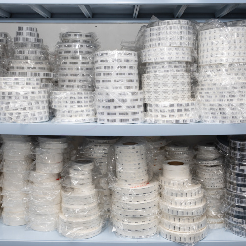 ¿Cuáles son los tipos de pegatinas adhesivas?