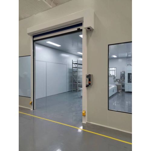 Sala de limpieza farmacéutica PVC puerta de alta velocidad terminada