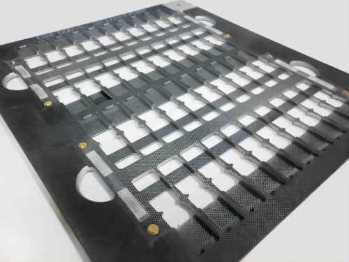 実用的な用途向けのPCBはんだパレット材料特性の比較：Durostone vs. Stononlead