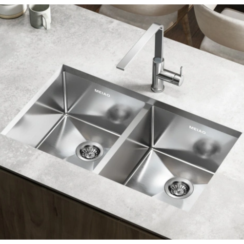 Rust removal methods for stainless steel sinks