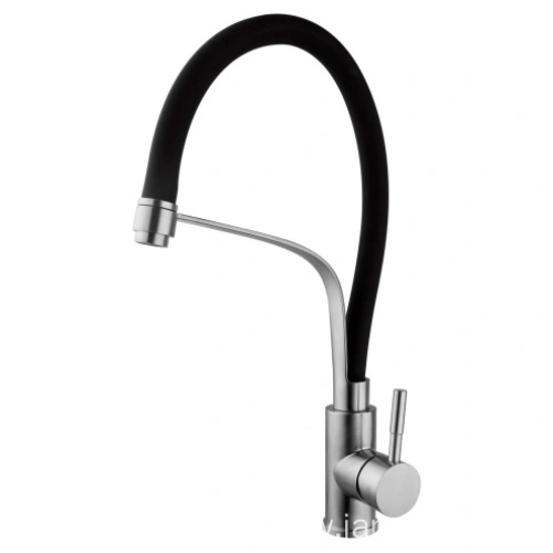 The Evolution of Faucet Design: Stainless Steel, Pull-Out, and Spring Pull-Out Sink Faucets