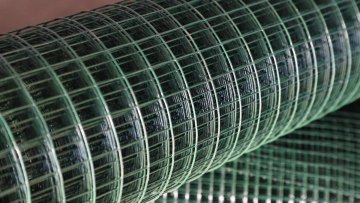 Best price high quality electro galvanized metal mesh roll welded wire mesh1