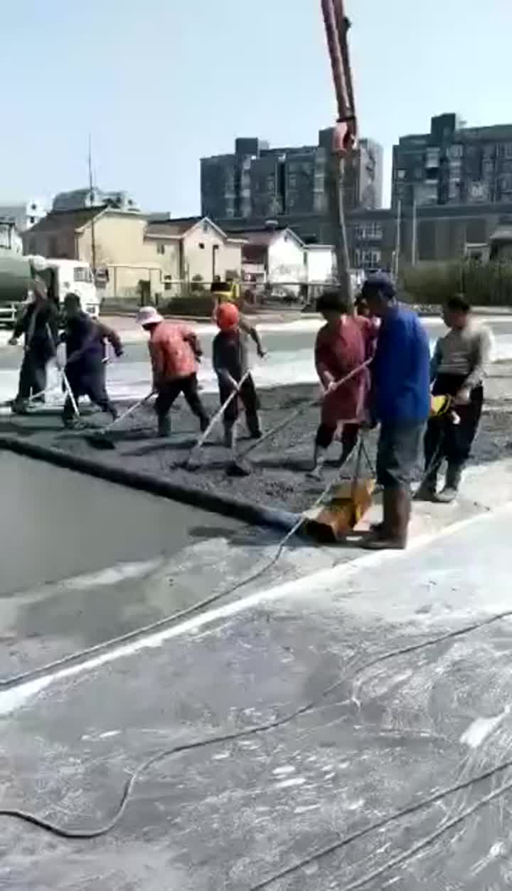 mesin curbing beton .mp4