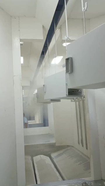 Powder coating booth 
