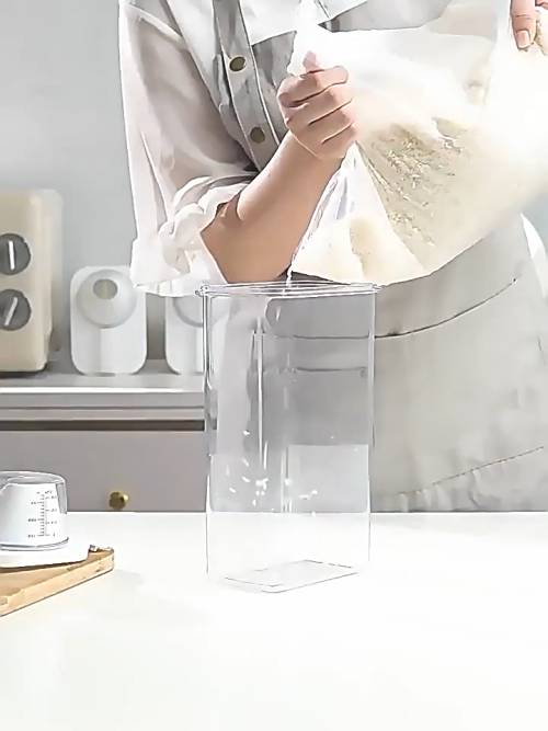 Transparent Dry Food Keeper