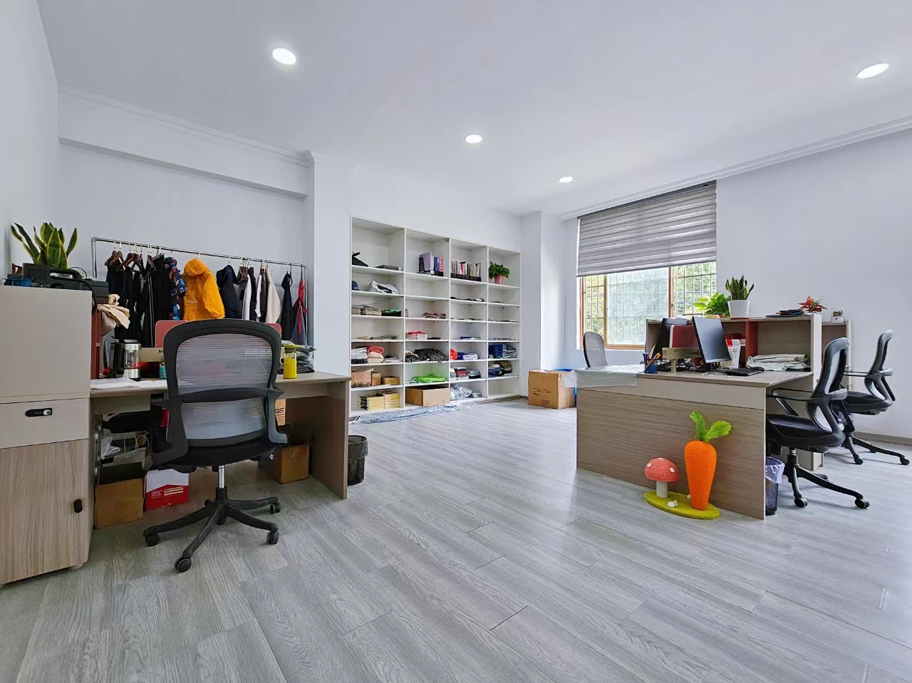 Jiangyin Boloni Clothing Co,.Ltd.