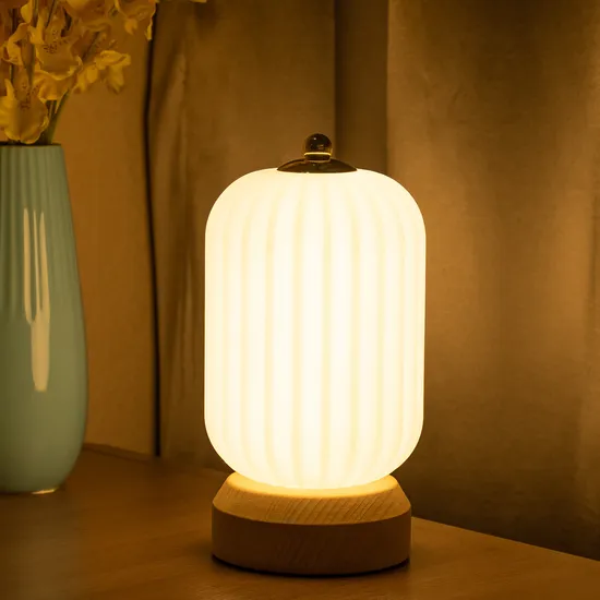 Luz de mesa de linterna elegante para el diseño del hogar contemporáneo1