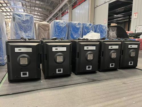 Entrega de transportador de alimentos com isolamento elétrico 90L para a Suécia