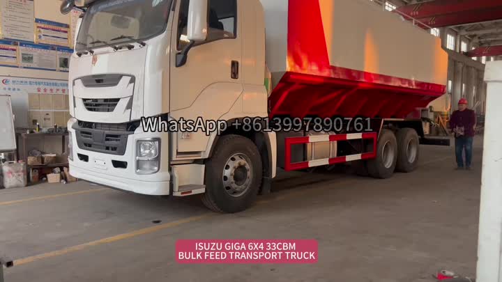 Caminhão de alimentação em massa de Isuzu