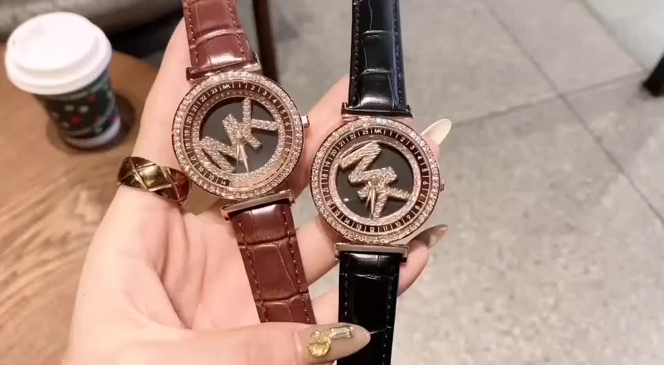 Pulseiras casuais de luxo feminino Bracelets de 3 peças Set Rhinestone Casual Relógios Bracelete Conjunto de aço inoxidável set1