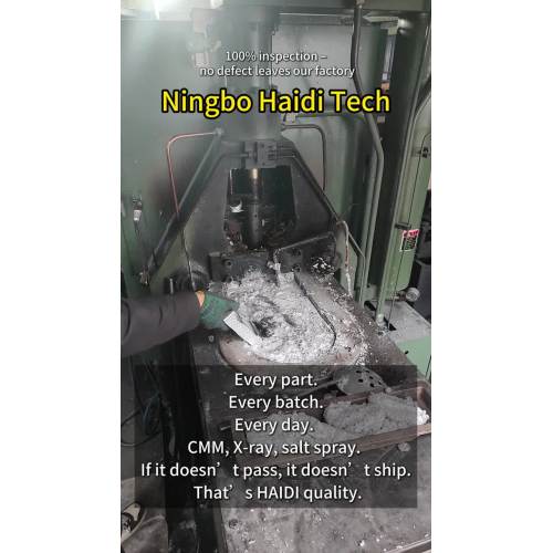 Moldura insertable: metal + plástico en una sola toma