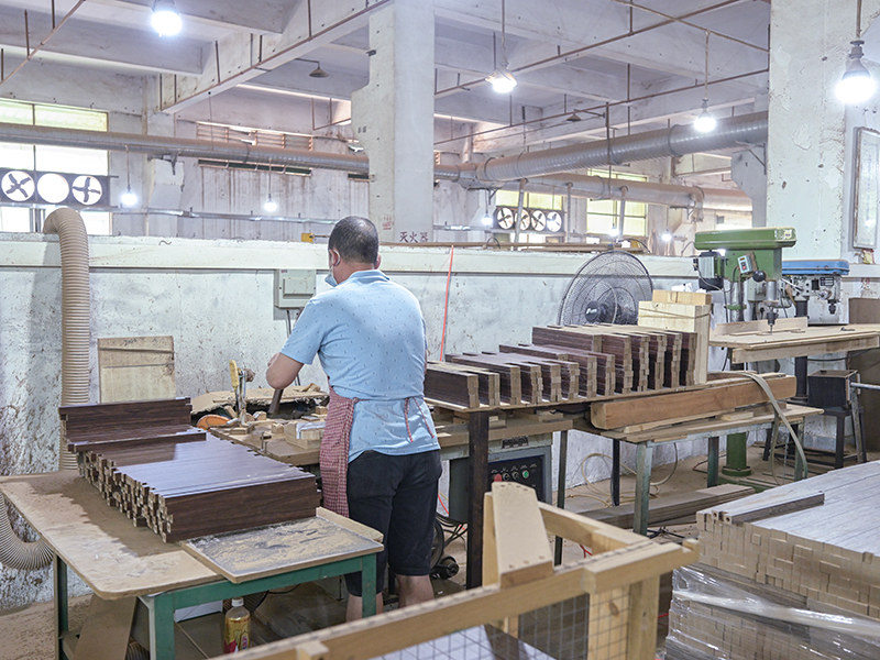 Dongguan Jindong Home Plastic Accessories Co., Ltd.