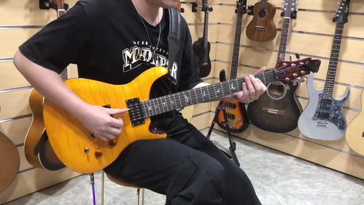 Guitarra elétrica feita à mão K-EG22