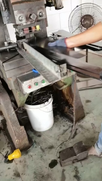 CreateFlag Garden Esclipes Hand Tool Hack Saw Frame Blade1