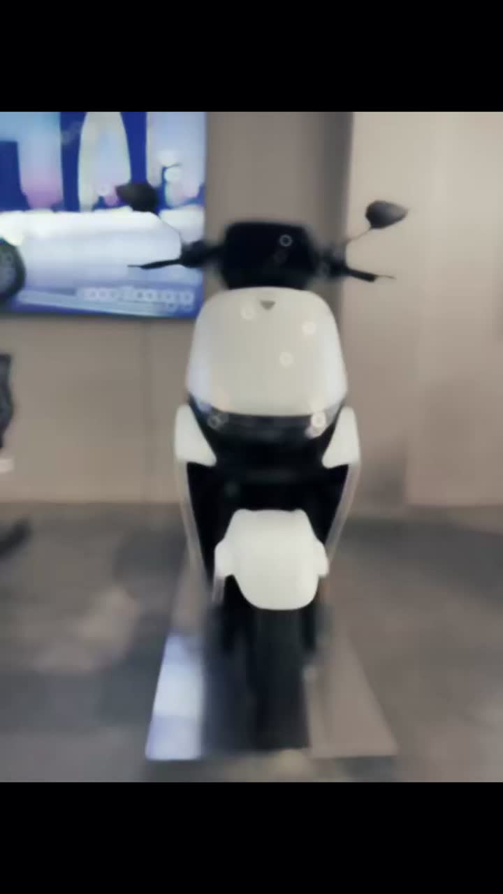 Battery-powered motorcycle