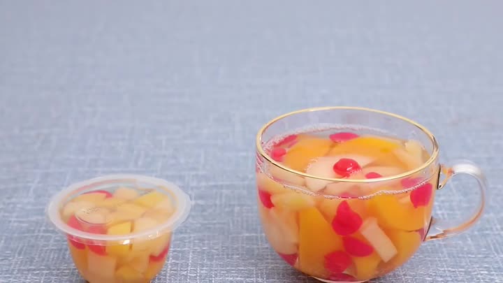 4oz frutas misturadas com cereja