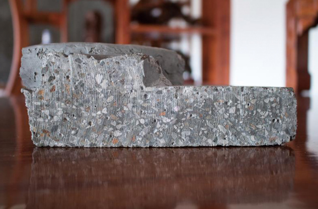 Brick Kuveza chikamu