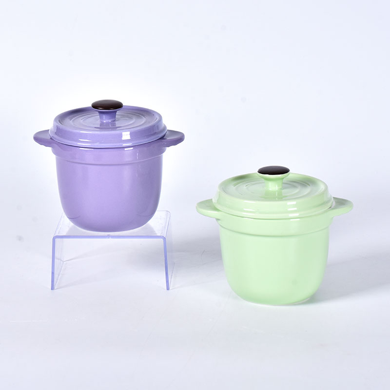 Ustensiles de cuisine de haute qualité au four à micro-ondes d'Amazon Mini petite casserole en céramique colorée