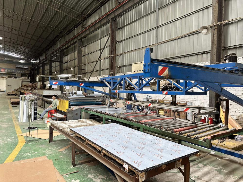 8+Stainless Steel Anti-Fingerprint Production Line3