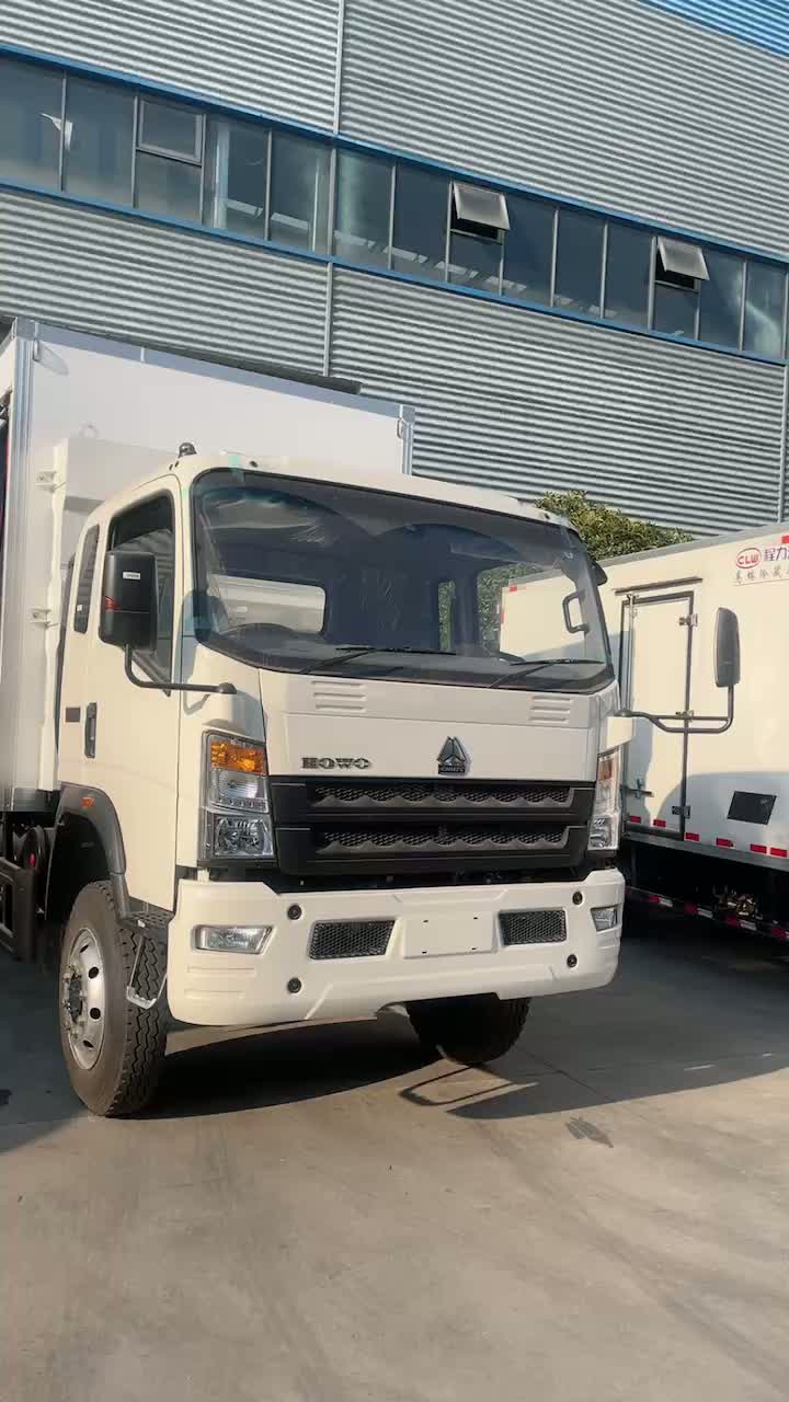 Howo Workshop Truck (2)