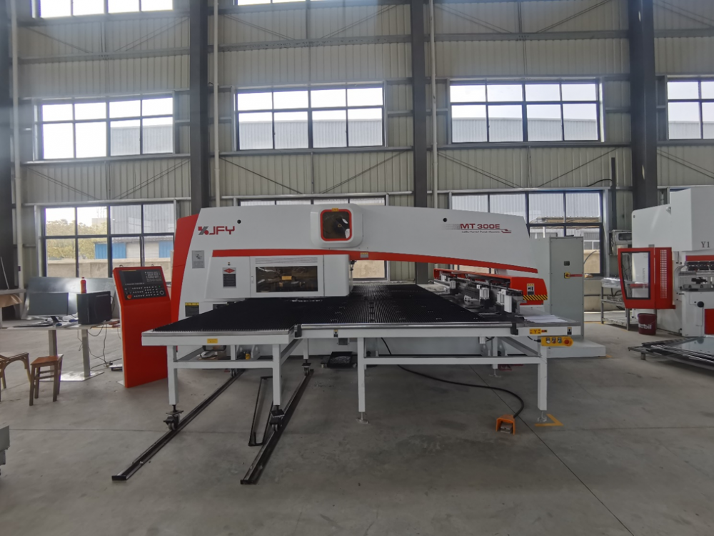 CNC Turret Punch Press