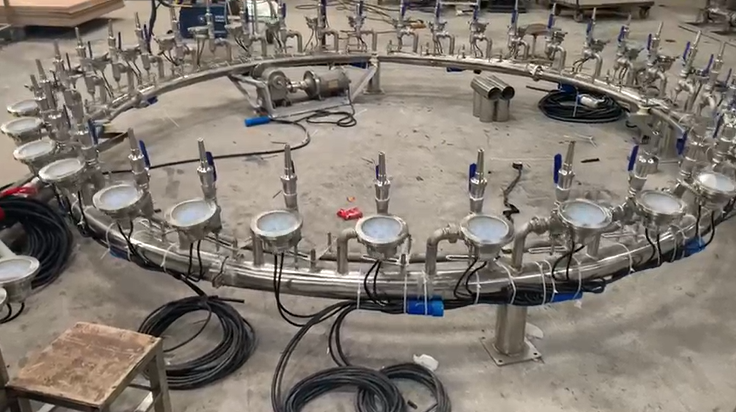 Fontaine de musique de danse ronde sur le test en usine