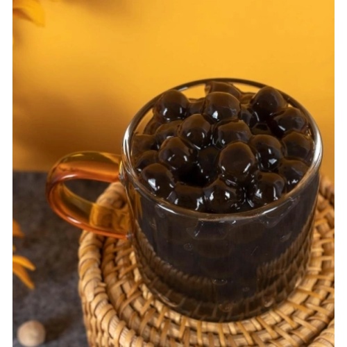 Diverses innovations de Pearl Tapioca: Variétés noires, dorées, blanches et prunes aux prunes