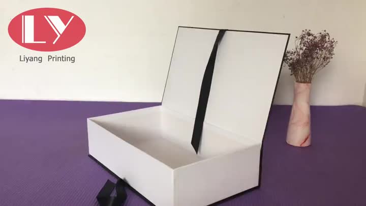 Wedding dress box